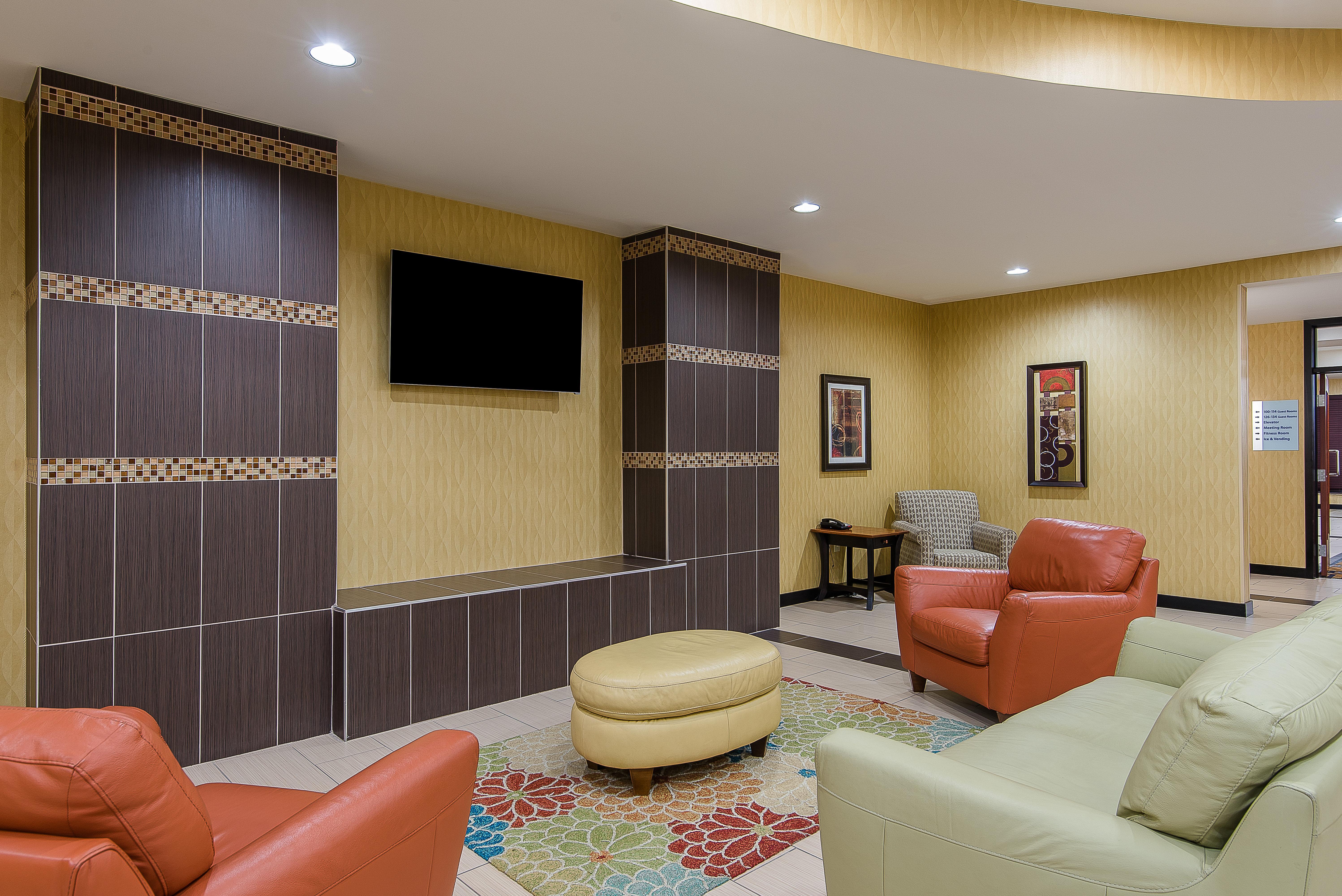 Holiday Inn Express And Suites Lafayette East By Ihg Exterior foto