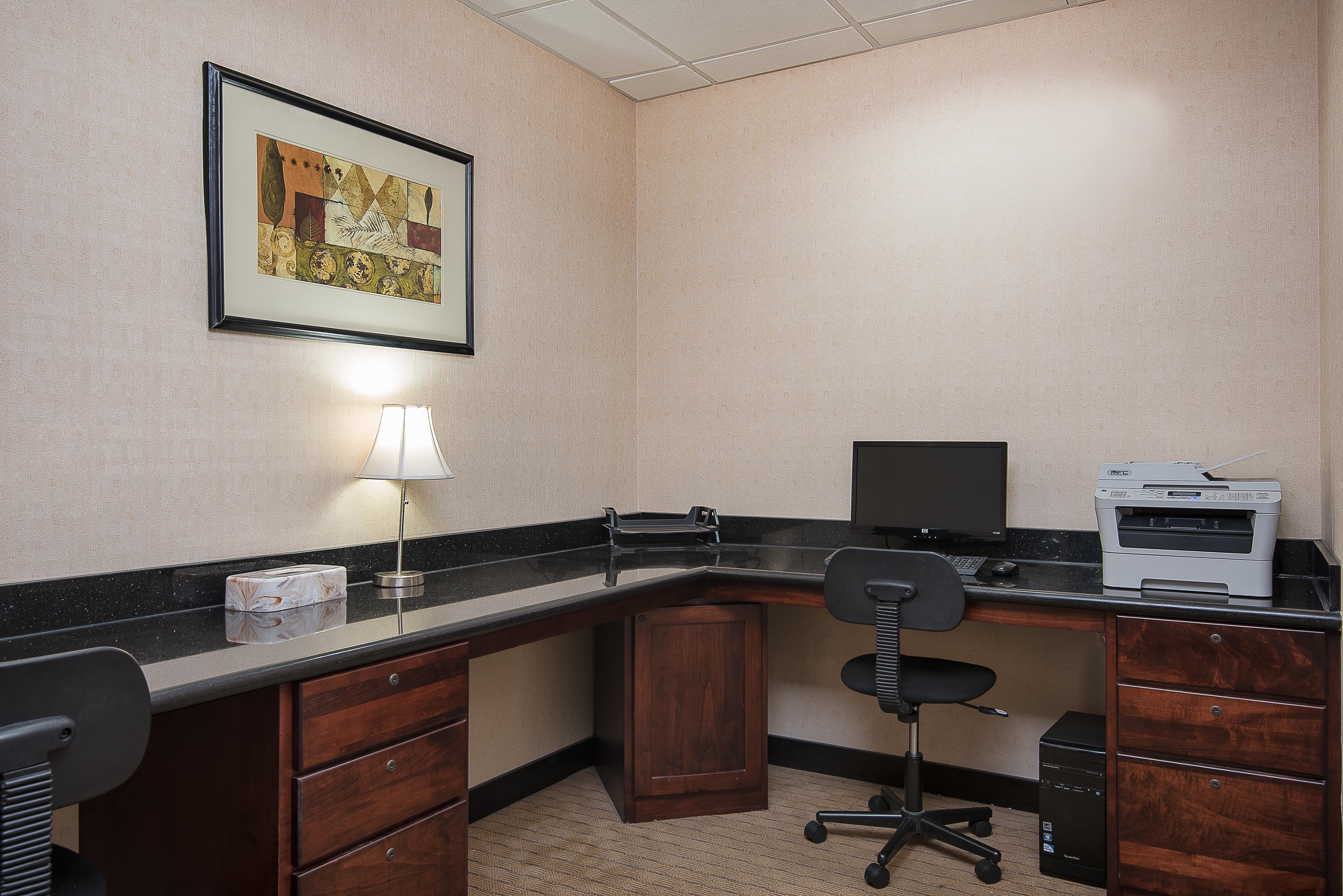 Holiday Inn Express And Suites Lafayette East By Ihg Exterior foto