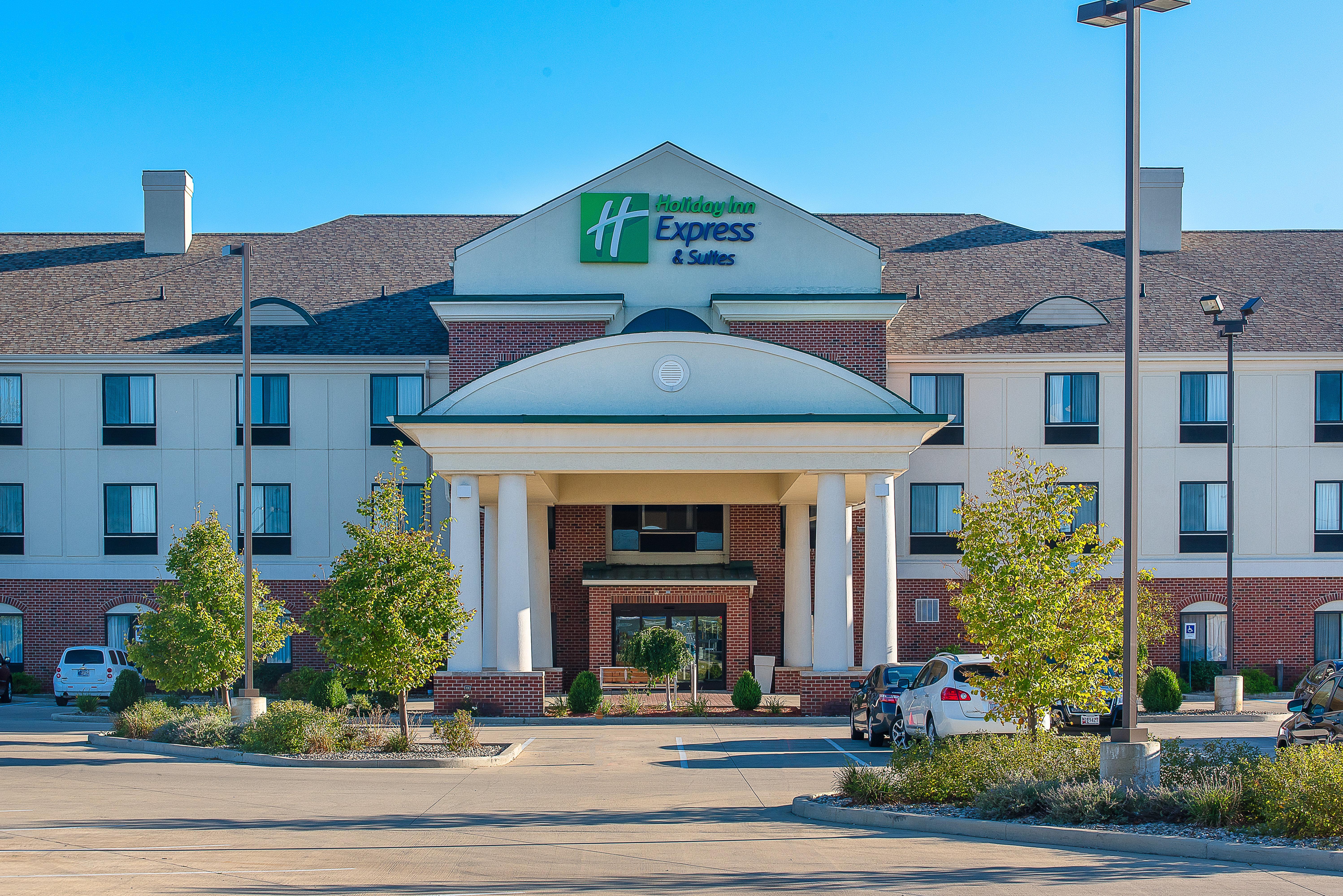 Holiday Inn Express And Suites Lafayette East By Ihg Exterior foto